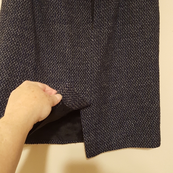 Women's Original Gianni Wool Skirt Set - Picture 4 of 8